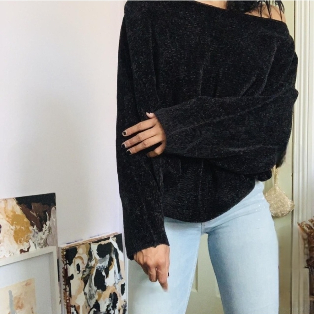 Rosette Black Plush Chenille Batwing Dolman Sleeve Sweater Size Small/Medium